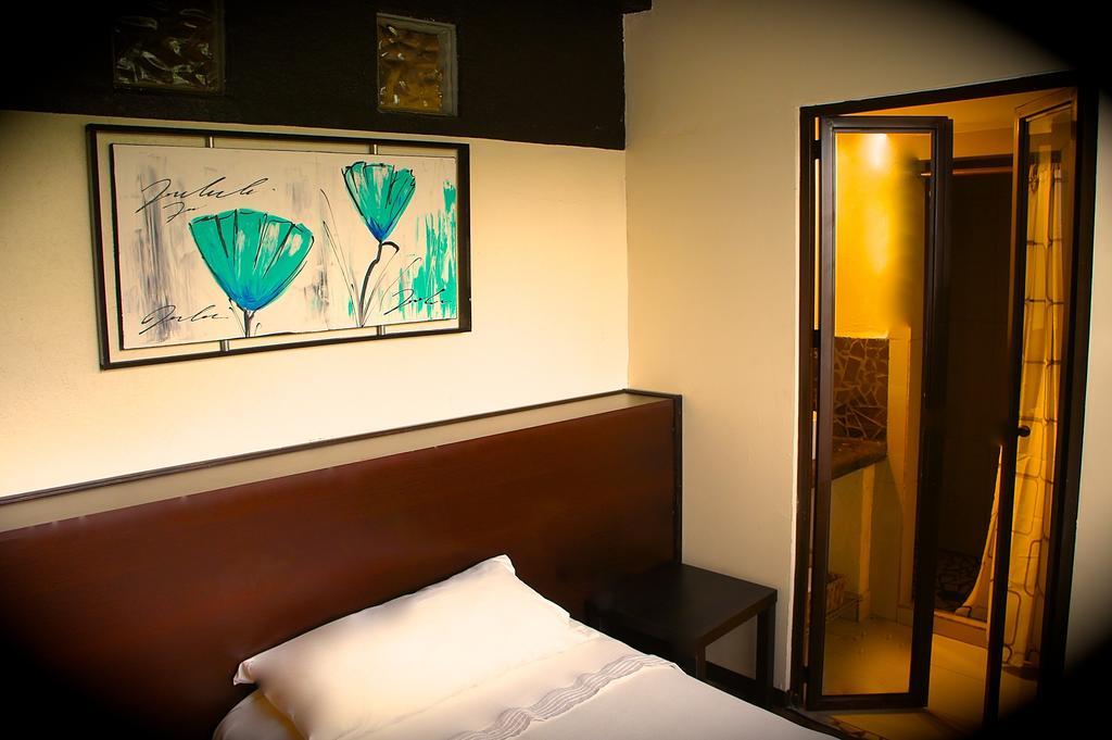 Aztic Hotel And Executive Suites Mexico City Phòng bức ảnh